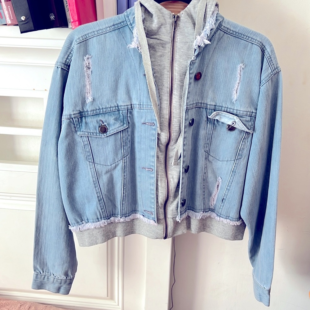 CUTE JEAN JACKET🩵